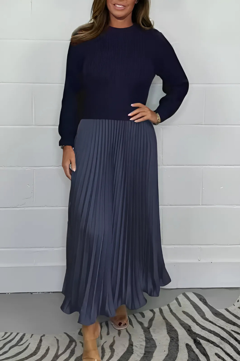 ClassyDress: Lange Mouwen Top Met Elegante Geplooide Onderkant Jurk
