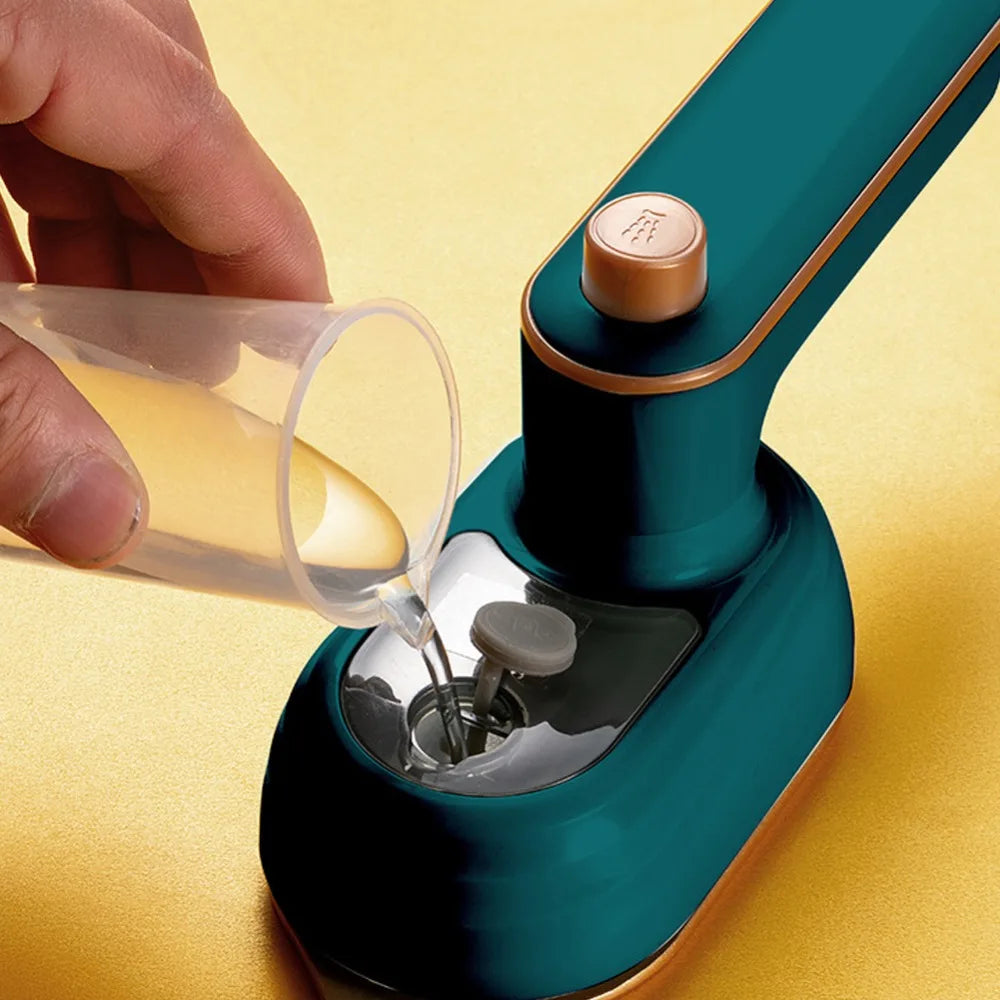 MiniIron: 2 en 1 Draagbaar Mini Kledingstuk Strijkijzer