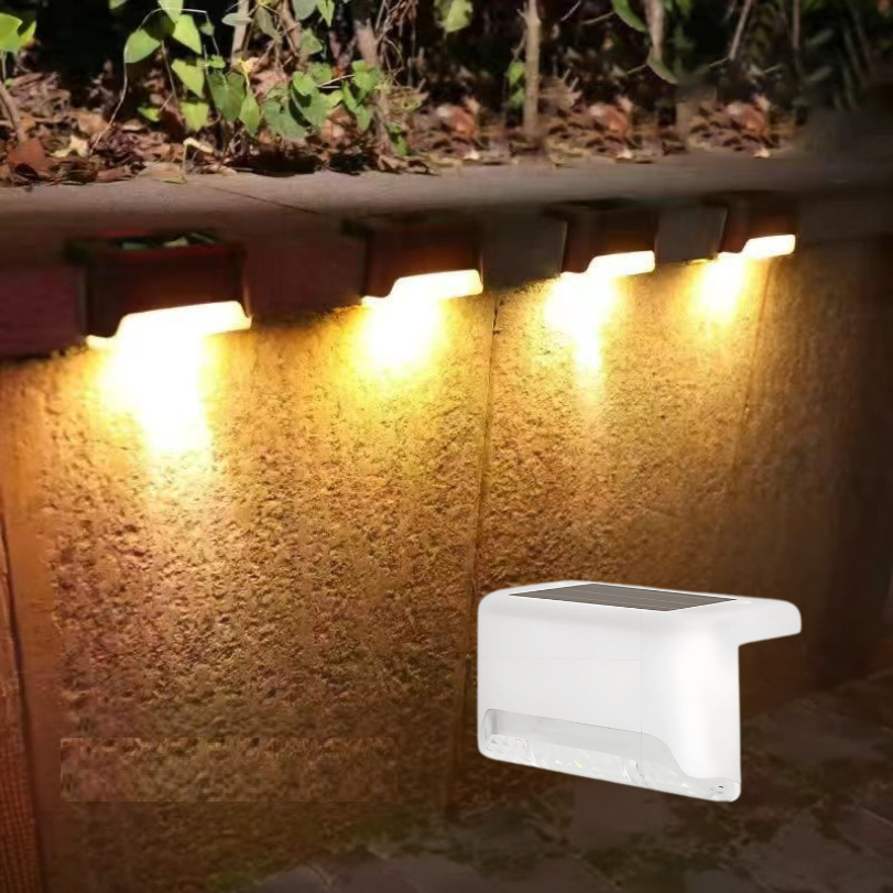SolarLight 2+2 GRATIS: Zonne-Energie Aangedreven Buitenlamp