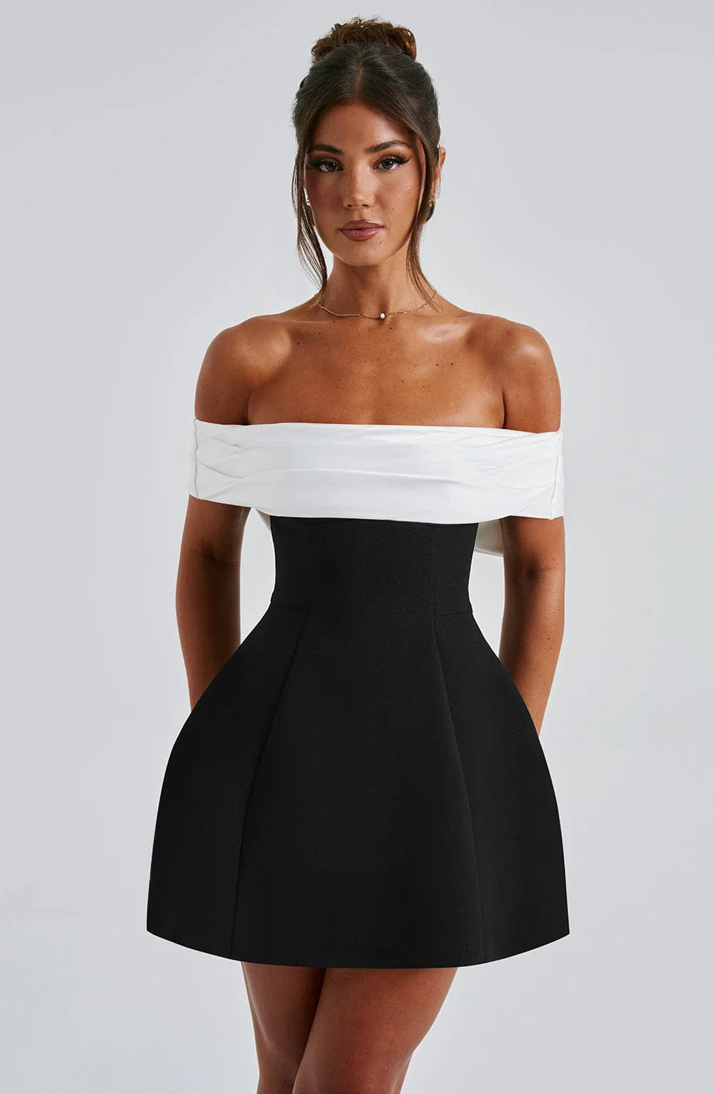 Marcatino™ | Mini Jurk Wit/Zwart