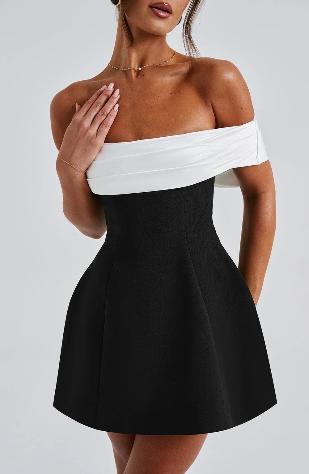 Marcatino™ | Mini Jurk Wit/Zwart