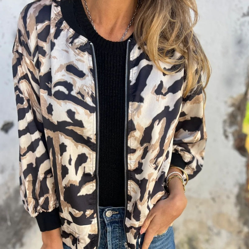 LeopardJacket: Elegant Stijlvol Leopardprint Jasje